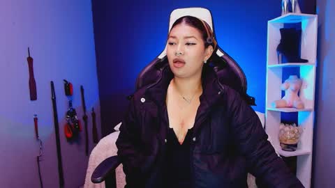 hot chocolate 4u online show from November 21, 12:58 pm