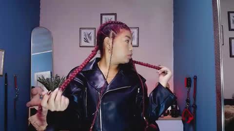 hot chocolate 4u online show from February 9, 12:20 pm