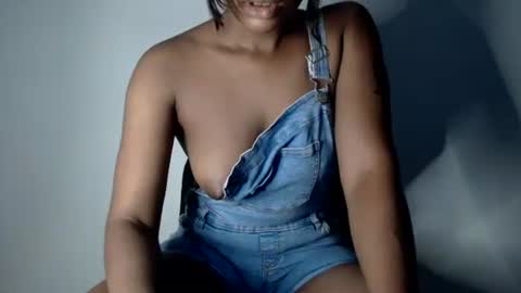 Snapshot of hot_chocoxxxx chatting on September 27, 2:37 pm sonia  mis choco online show from September 27, 2:37 pm