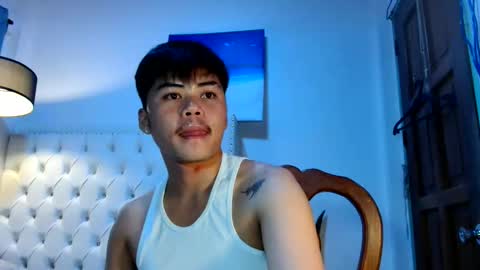 hot_emmanuel online show from March 29, 2:40 pm