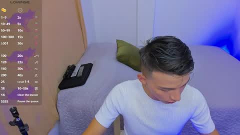 Alejandro online show from April 8, 2:03 am