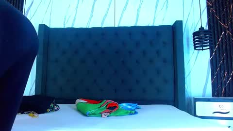 SEXY COUPLE  online show from January 17, 12:36 pm