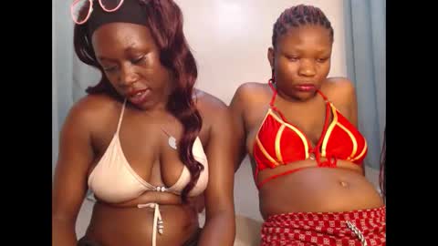 Snapshot of hot_petite1 chatting on October 9, 11:26 am Hot petite online show from October 9, 11:26 am