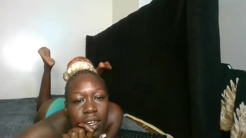 Hot petite online show from March 12, 12:53 pm