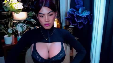 Julli Anna online show from November 25, 12:26 pm