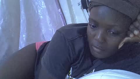 RAYLAH online show from April 14, 8:50 am