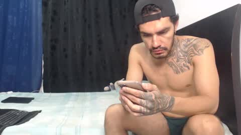 Hot Sharks   online show from April 8, 7:22 am