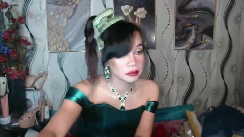 hotalextsxxx online show from February 7, 2:37 pm