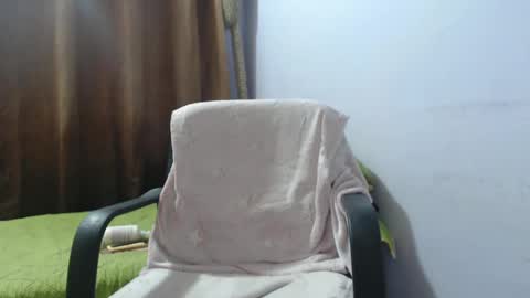 Hot and PowerHOPE U MISS ME online show from March 10, 10:55 pm