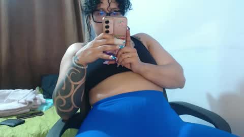 Hot and PowerHOPE U MISS ME online show from February 11, 2:35 am