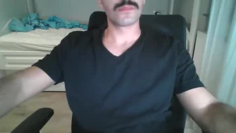 Snapshot of hotboy975334 chatting on September 20, 4:32 pm Alp online show from September 20, 4:32 pm