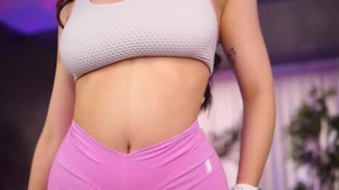 Anais online show from December 5, 10:36 am