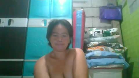 hotchicks4uxx online show from February 3, 12:40 am