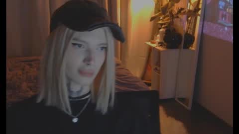 Snapshot of hotchubently chatting on March 11, 5:35 pm hotchubently online show from March 11, 5:35 pm