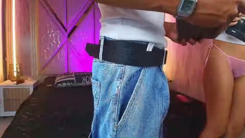 hotcouple_222 online show from April 2, 7:26 am