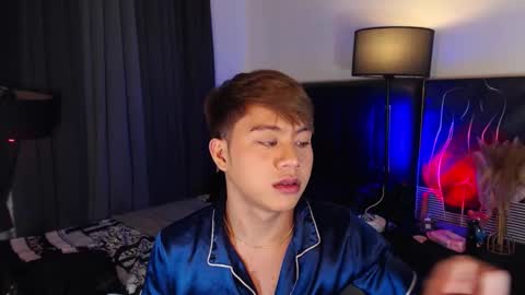 hotfucker_drei online show from October 23, 5:42 am