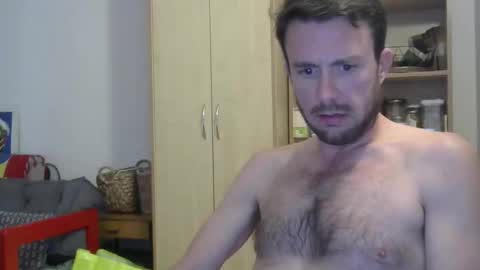 Le jardinier sexy online show from April 15, 10:32 pm