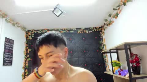 hannah online show from April 11, 7:02 am