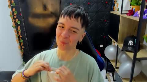 hannah online show from April 4, 2:29 am