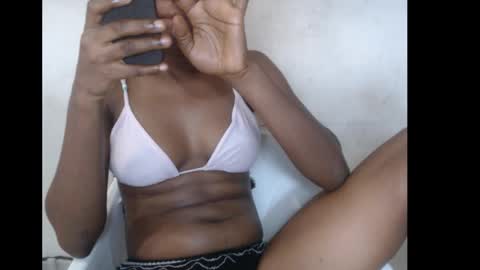 hotjessie0 online show from November 28, 9:38 am