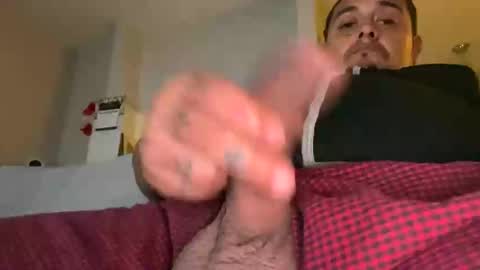 hotluv69692000 online show from December 17, 9:38 am