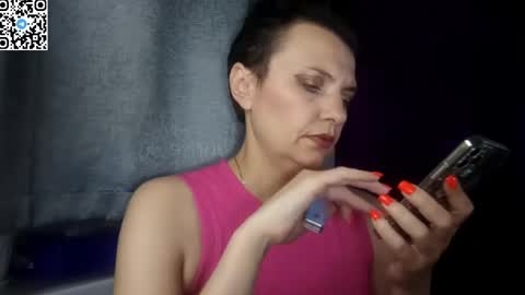hotmamaqueen234 online show from May 31, 6:20 pm