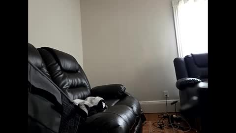 hotrox6942 online show from April 13, 8:24 pm