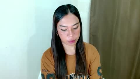 jelaigrande  online show from November 3, 5:08 am