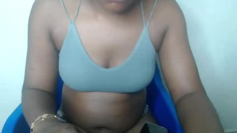 Ella online show from July 27, 9:17 am