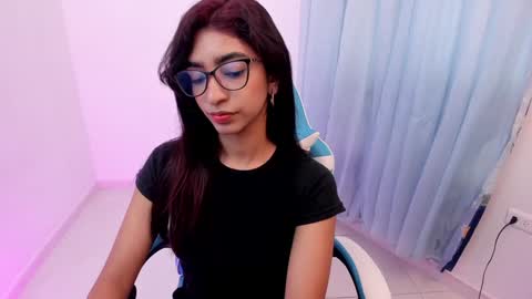 Veronica independent model online show from February 4, 2:32 pm