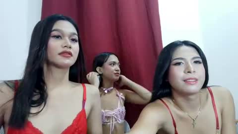 hottie_wildasian4uxxx online show from June 15, 3:37 pm