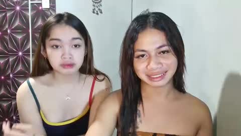 Snapshot of hottiescummerx chatting on January 19, 9:02 pm N I C A online show from January 19, 9:02 pm