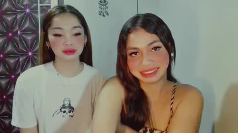 Snapshot of hottiescummerx chatting on February 13, 10:12 am N I C A online show from February 13, 10:12 am