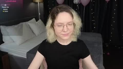 Kori online show from March 31, 5:41 am