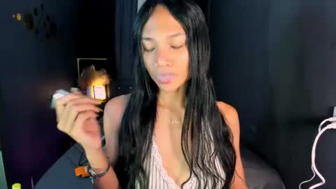 Hi i am Jane half vietnamese and half pinay and would like to meet good person here XOXO online show from June 10, 4:17 pm