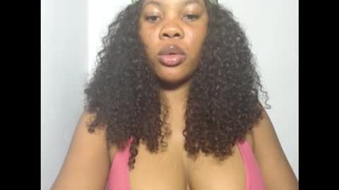 Snapshot of hotty_lora889 chatting on October 14, 2:20 pm hotty_lora889 online show from October 14, 2:20 pm