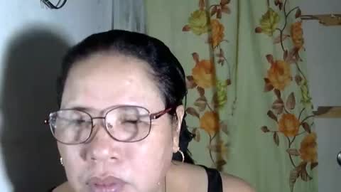 hottycrissy4u online show from May 4, 7:04 am