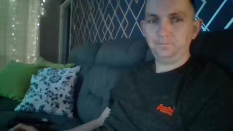 hotuk86 online show from January 29, 10:11 pm