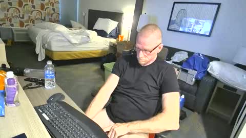 CAROLINA TIM online show from May 10, 10:27 pm