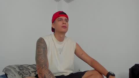 Hugo online show from February 8, 2:05 pm