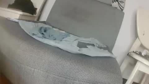 hujiajia520321431 online show from April 20, 10:02 pm