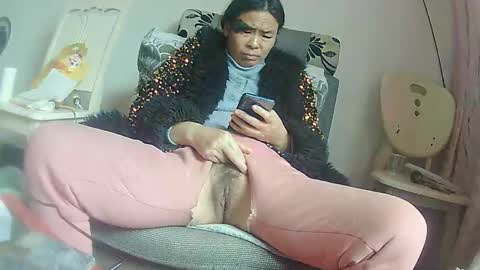 hujiajia520321431 online show from March 17, 6:40 am