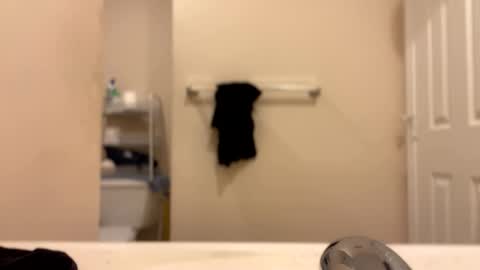 hungbwc99999 online show from January 9, 3:45 am