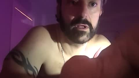 hungitalian40 online show from July 22, 3:52 am