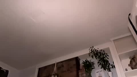 hungitalian40 online show from October 28, 7:42 am