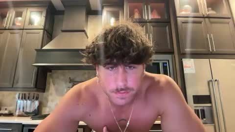 hungkingg22 online show from June 21, 4:35 pm