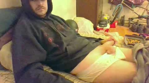 Snapshot of hungsubbb chatting on October 31, 2:34 am Boi online show from October 31, 2:34 am