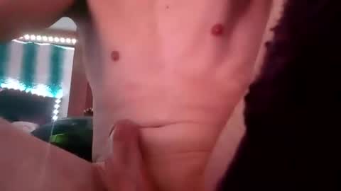 Hungwell138 online show from March 7, 9:27 pm