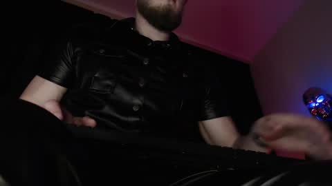  I AM NOT A DIRECTOR I AM THE BOSS            KINGDADDYSIRSTR8ALPHAMASTER online show from May 29, 3:10 pm