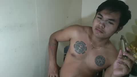 hunkyzeus online show from December 20, 5:20 pm